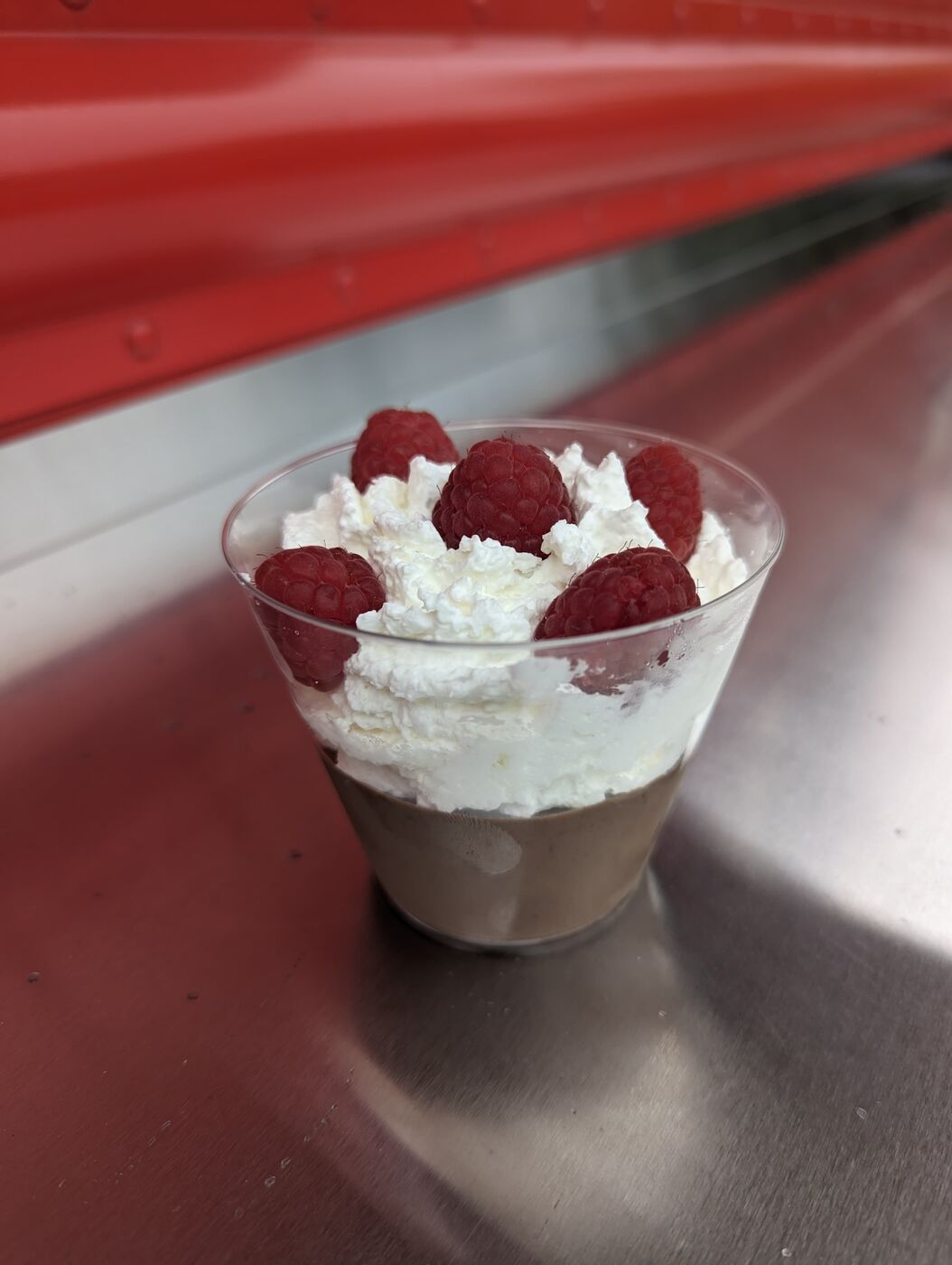 Ricotta mousse with raspberries